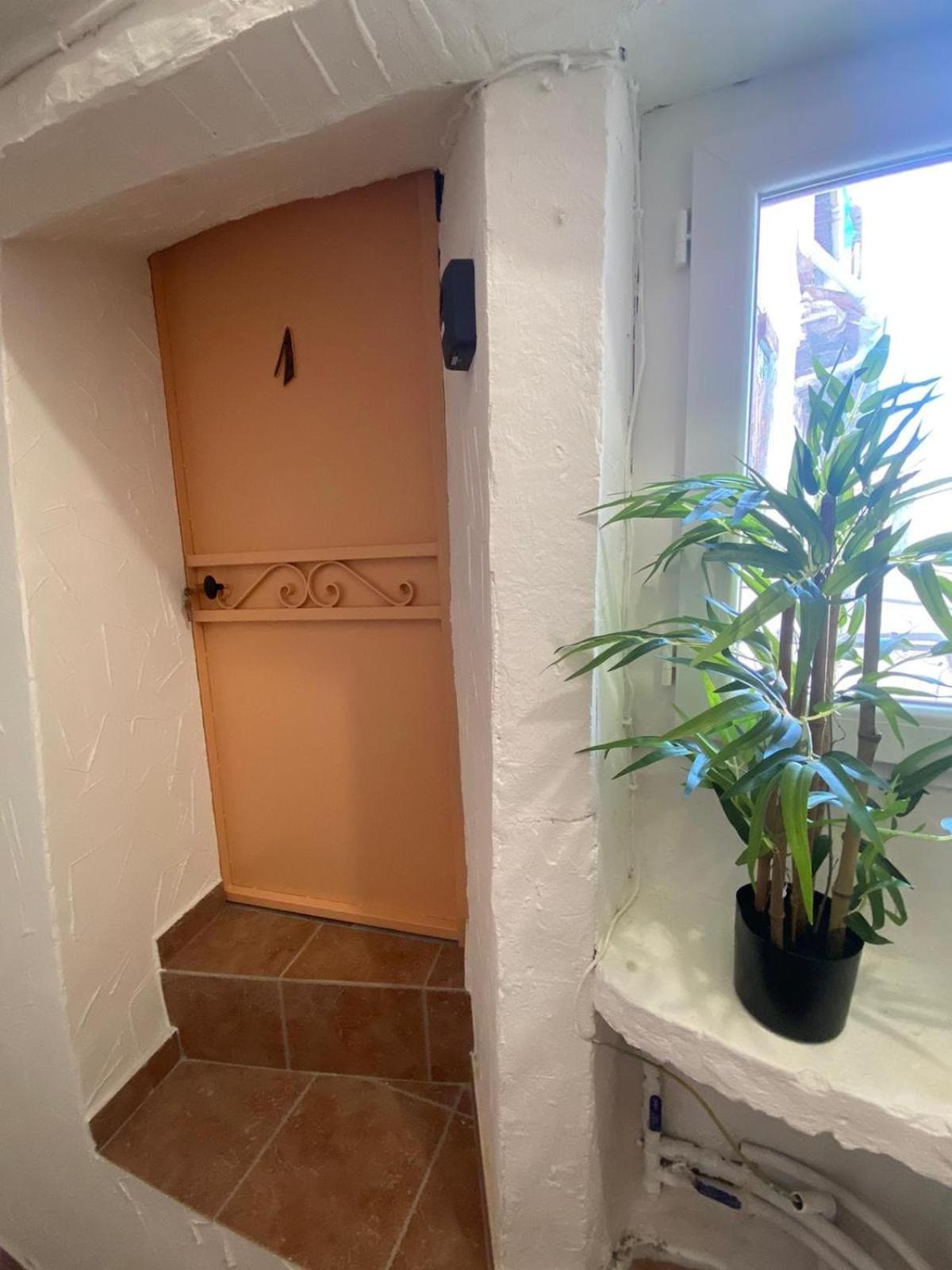 Appartement Coeur De Grasse Exteriör bild